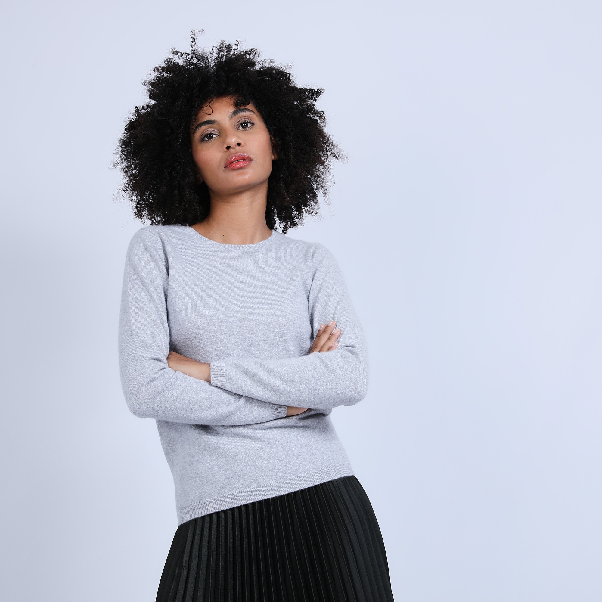 Le pull col V pur cachemire, Contemporaine, Pulls et Cardigans pour Femme  Automne-Hiver 2019