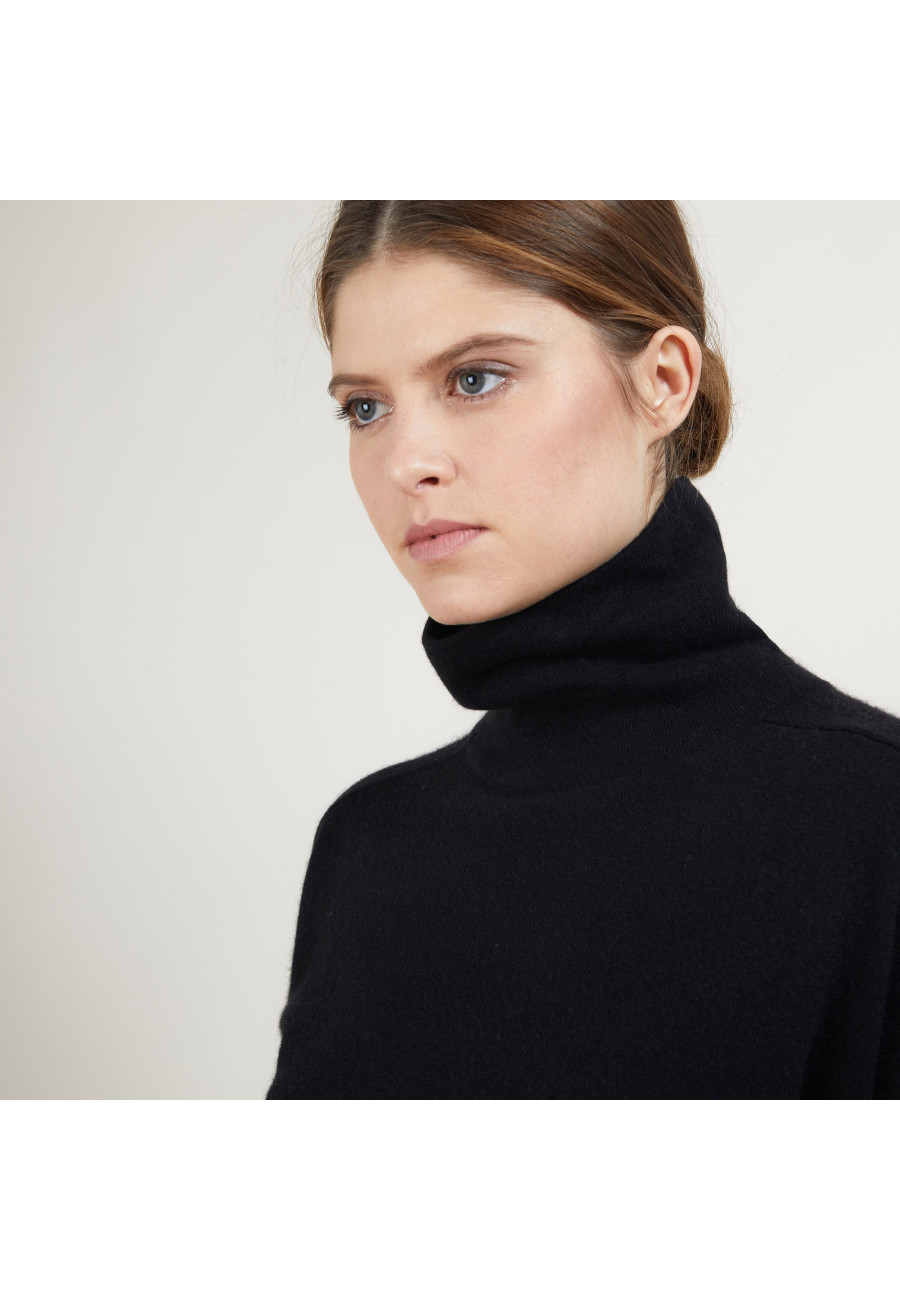 Cashmere turtleneck sweater with hammer armholes - Beverlie