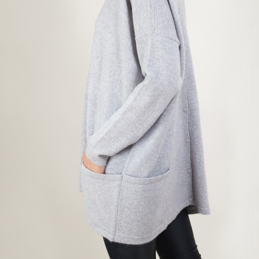 Oversize V-neck sweater buttoned back - Binta