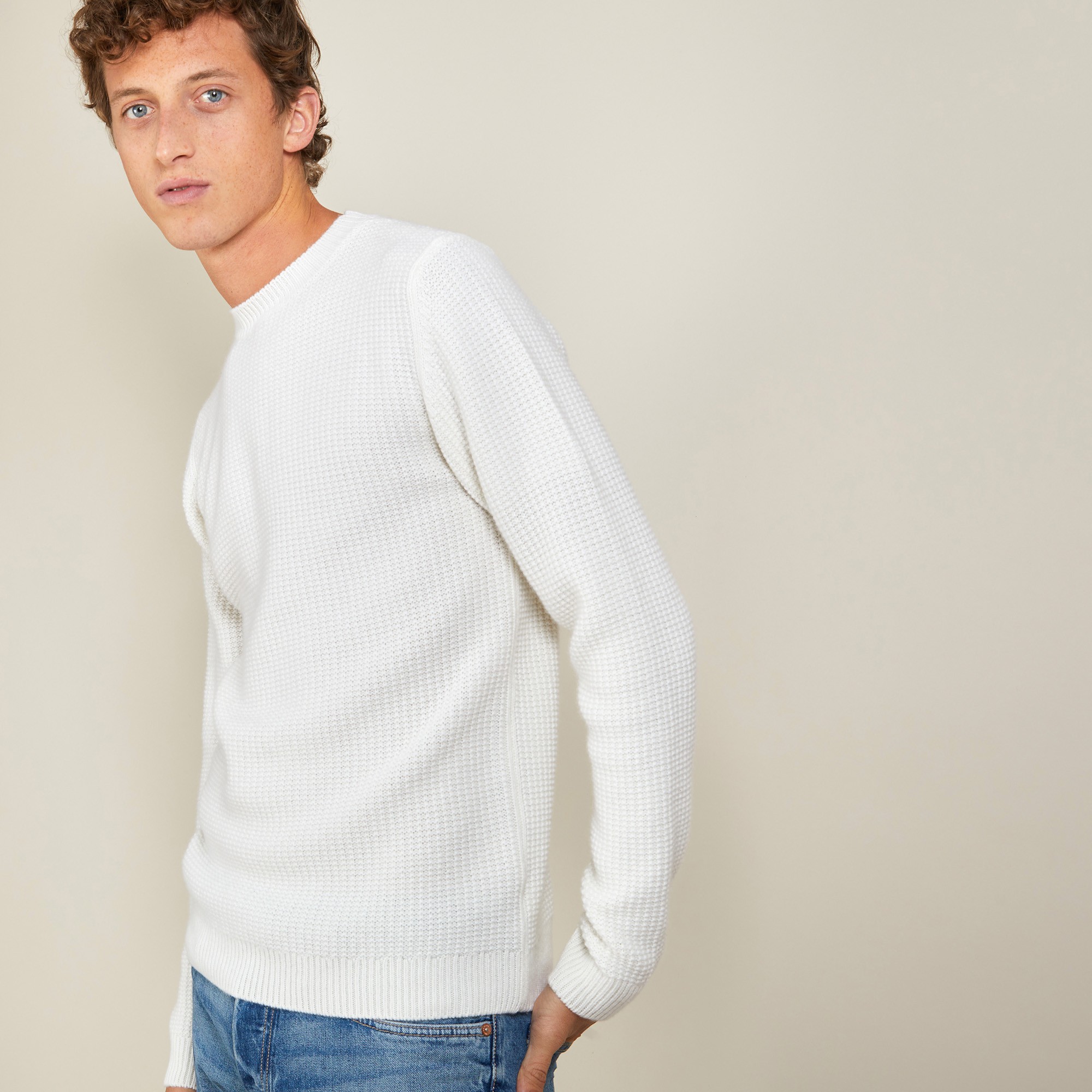 4-ply cashmere round neck sweater