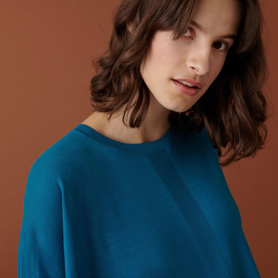 Loose-fit sweater with ribbed edges in merino wool - Amerya