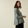 Pull col V en cachemire à fentes et bords côtes - Alienor 7452 amande - 94 Vert amande