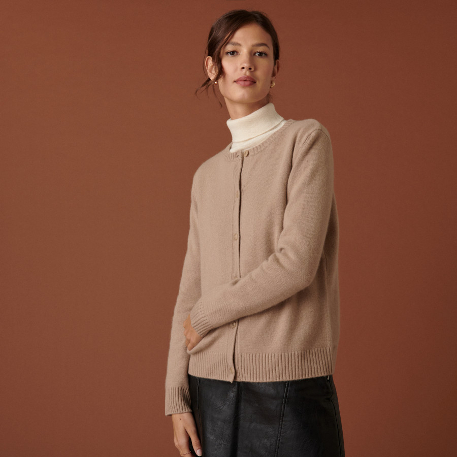 Round neck cashmere cardigan with buttoned - Adelys