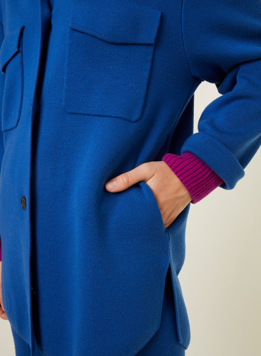 Veste boutonnée avec poches en laine mérinos - Giselle 7841 saphir - 03 Bleu foncé