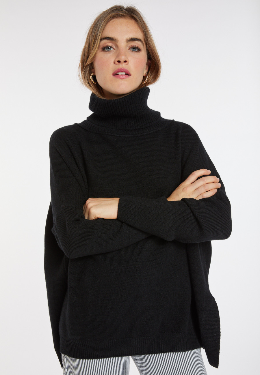 Loose-fitting turtleneck sweater in wool and cashmere - Clara