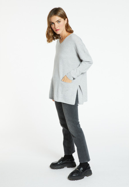 Loose V-neck cashmere sweater - Belinda