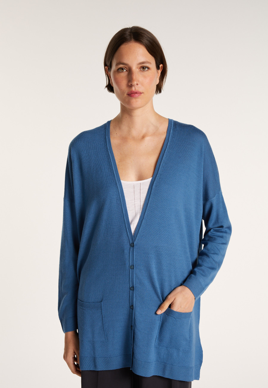 Long gilet en laine avec poches - Anne-Sophie 6141 Indigo - 06 Bleu moyen