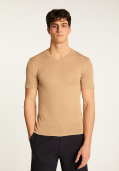 Cotton V-neck T-shirt - Reuben