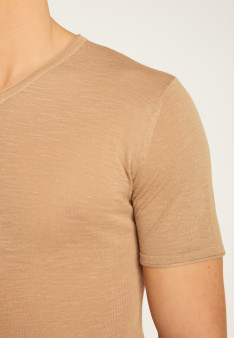 Cotton V-neck T-shirt - Reuben