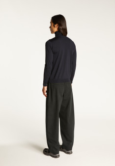 Pull col roulé en laine mérinos pour homme