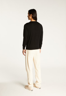 V-neck sweater with logo in merino wool