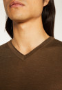 Slub linen V-neck T-shirt - Reuben