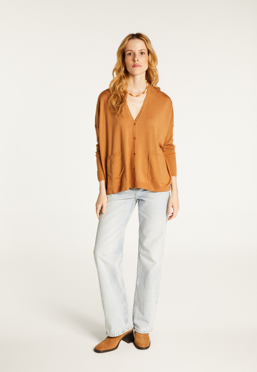 Buttoned cardigan with pockets in merino wool - Ava