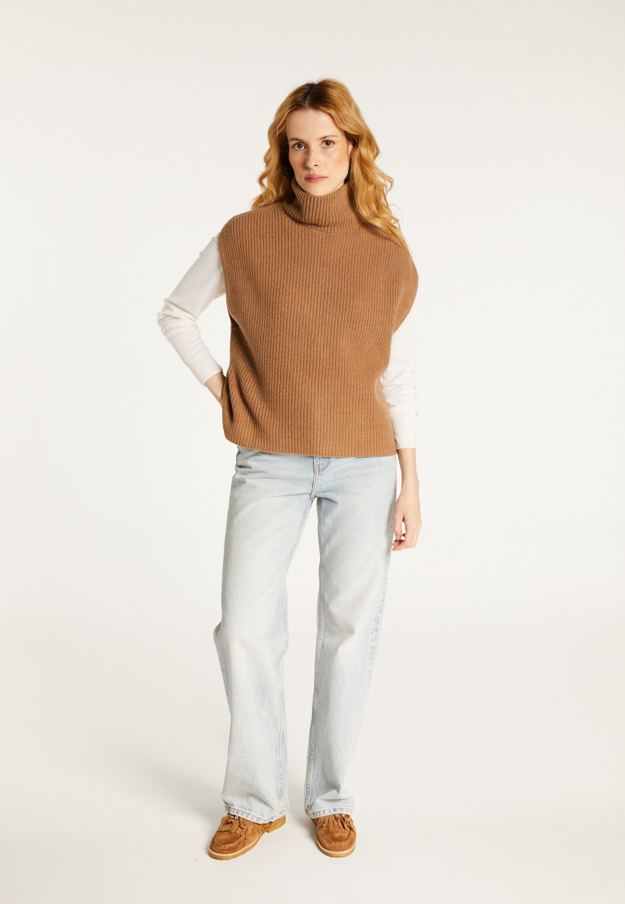 Sleeveless high-neck sweater in recycled cashmere and wool - Dalya