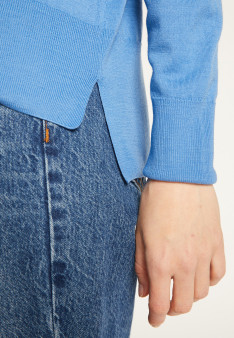 Merino wool V-neck sweater with slits - Aurora