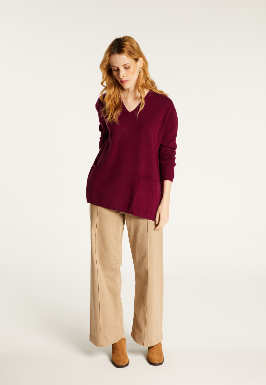 V-neck cashmere sweater with side slits - Accacia