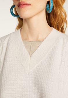 V-neck cape with cashmere dots - Gigi