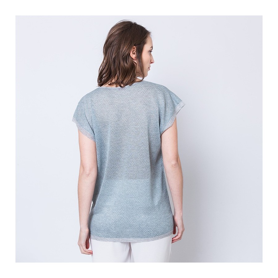 Graphic V-neck T-shirt Axel