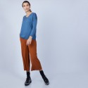Pull col V en laine mérinos emmanchure droite - Bernice 6641 crique - 84 Bleu pétrole