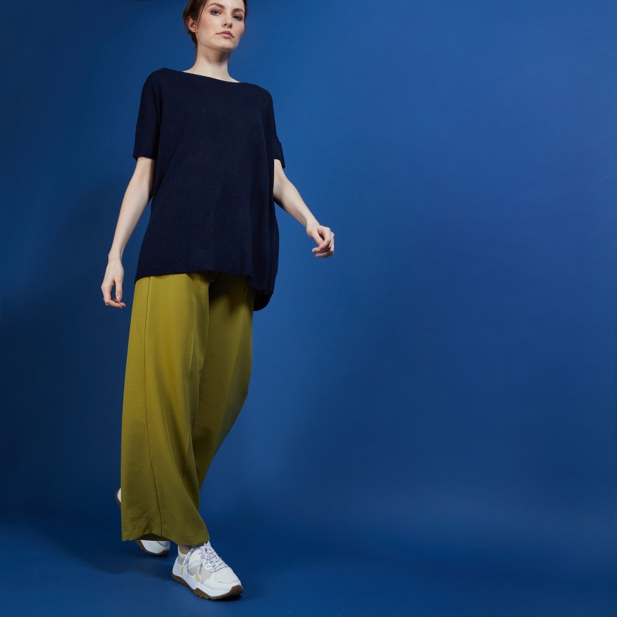 T-shirt col rond en viscose crepe - Bibiche 6840 marine - 05 Bleu marine T-shirt col rond en viscose crepe - Bibiche 6840 marine - 05 Bleu marine