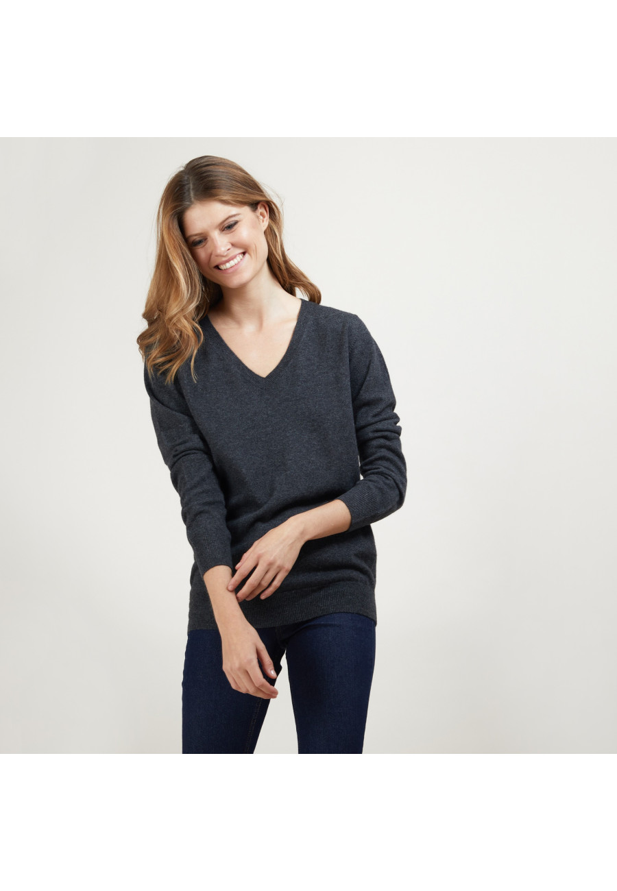 V-neck cashmere sweater BERTILLE V-neck cashmere sweater BERTILLE
