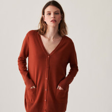 Long cardigan boutonné col V en laine mérinos - Alister 7461 cognac - 92 Rouille
