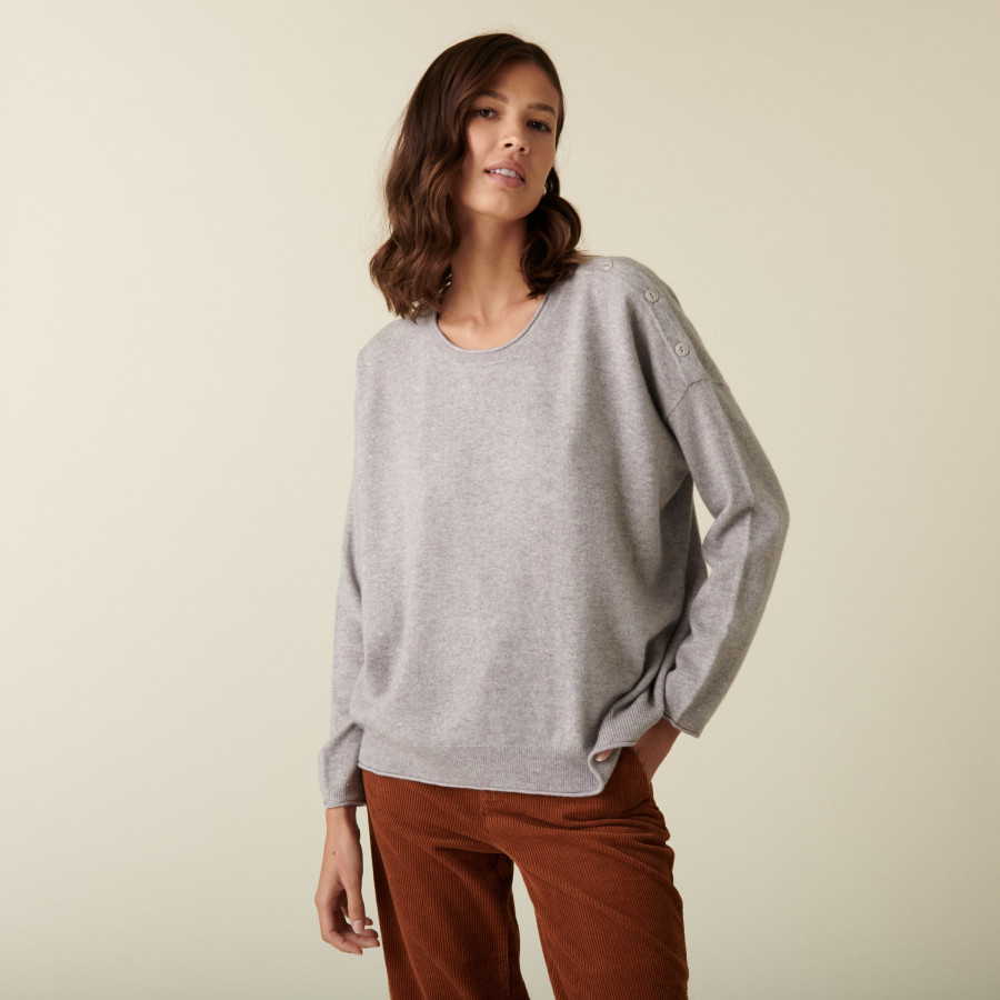 Pull ample boutonné à col rond en cachemire - Acene 7412 gris clair - 11 Gris clair Pull ample boutonné à col rond en cachemire - Acene 7412 gris clair - 11 Gris clair