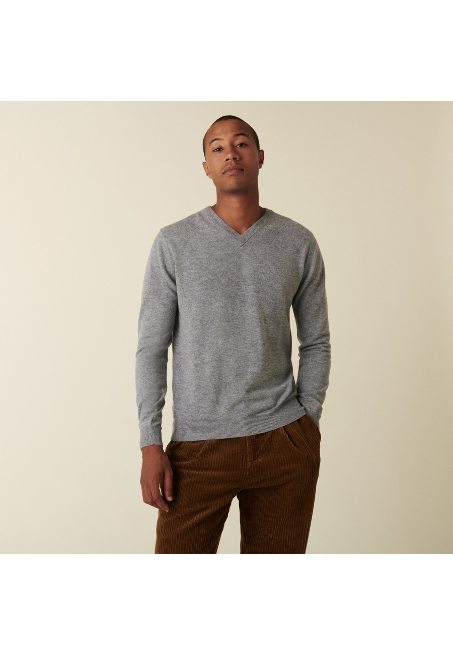 Pull col V en cachemire - Evann 7411 Volute - 09 Gris moyen Pull col V en cachemire - Evann 7411 Volute - 09 Gris moyen
