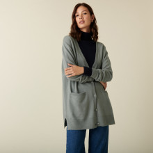 Long cardigan col V en cachemire à fentes et poches - Aden 7452 amande - 94 Vert amande