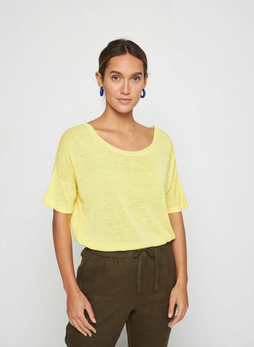 Flamed linen button back t-shirt - Tally Flamed linen button back t-shirt - Tally