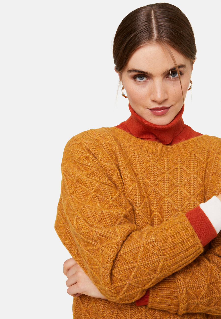 Loose-fit sweater with dots in cocoon wool - Gassia Loose-fit sweater with dots in cocoon wool - Gassia