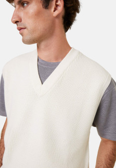 Pull col V sans manches en laine mérinos - Felipe