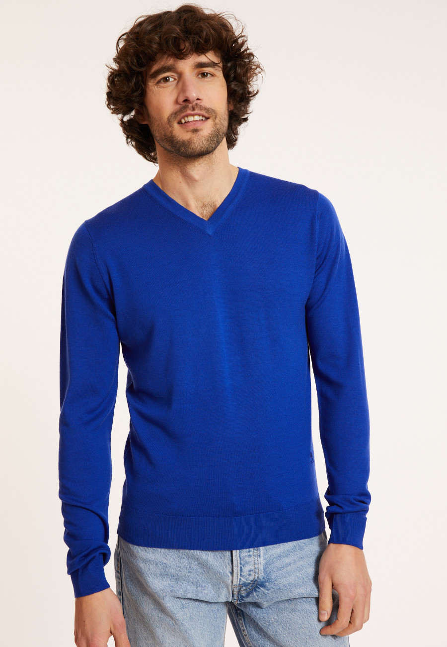 V-neck sweater with logo in merino wool - Elmo V-neck sweater with logo in merino wool - Elmo