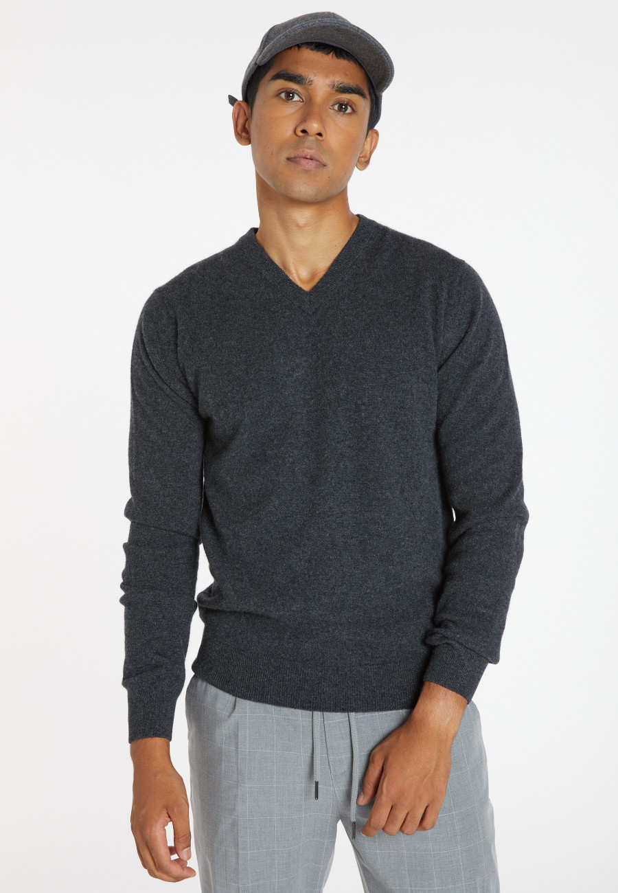 Cashmere V-neck sweater - Evann Cashmere V-neck sweater - Evann