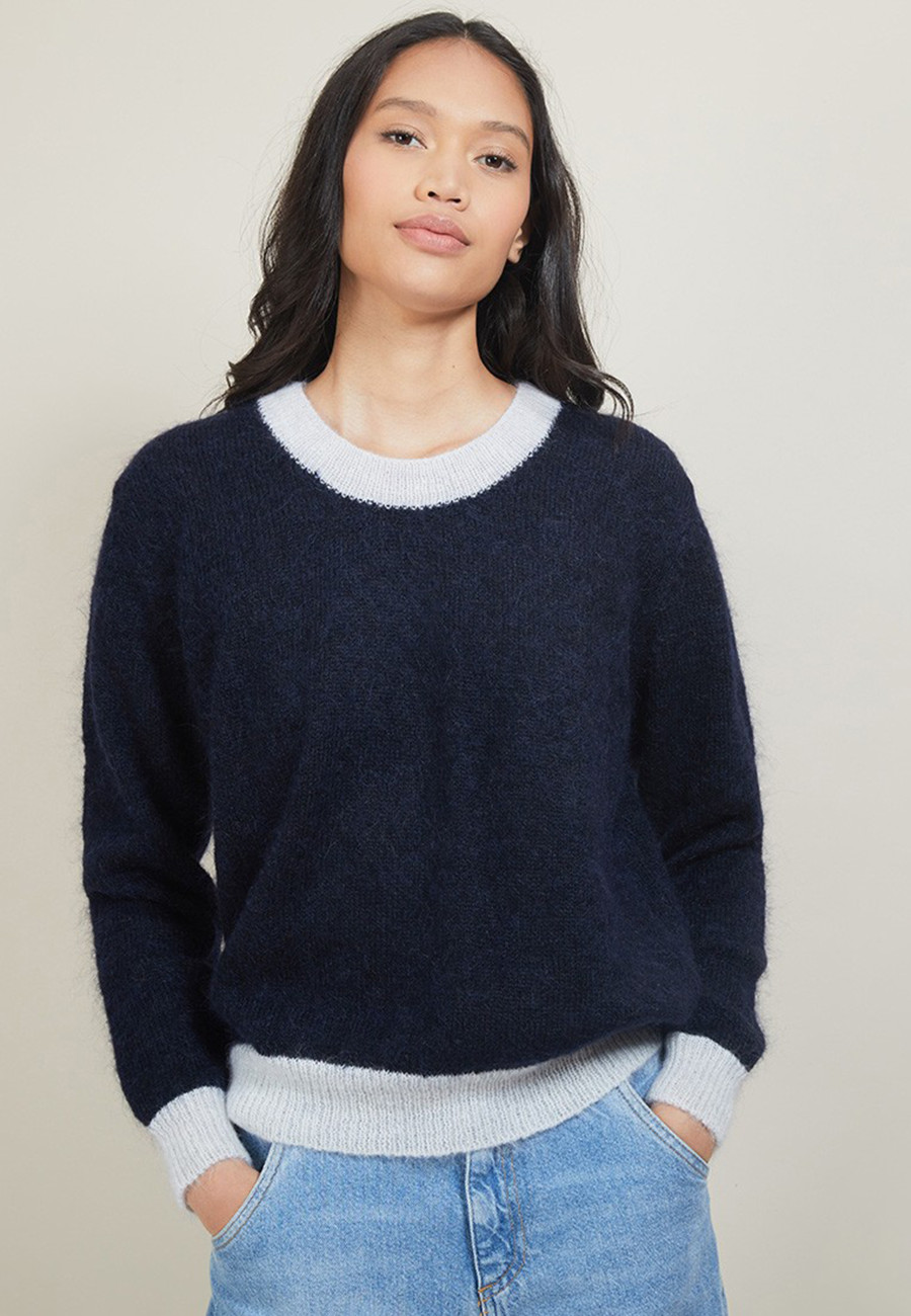 Pull bicolore col rond en mohair - Flavie 7148 marine/vapeur - 05 Bleu marine Pull bicolore col rond en mohair - Flavie 7148 marine/vapeur - 05 Bleu marine