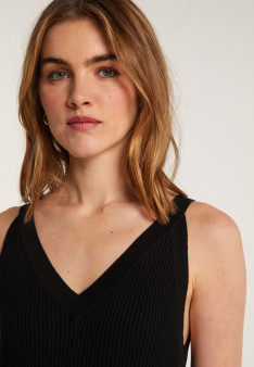 637809 LEAH COTON LIN