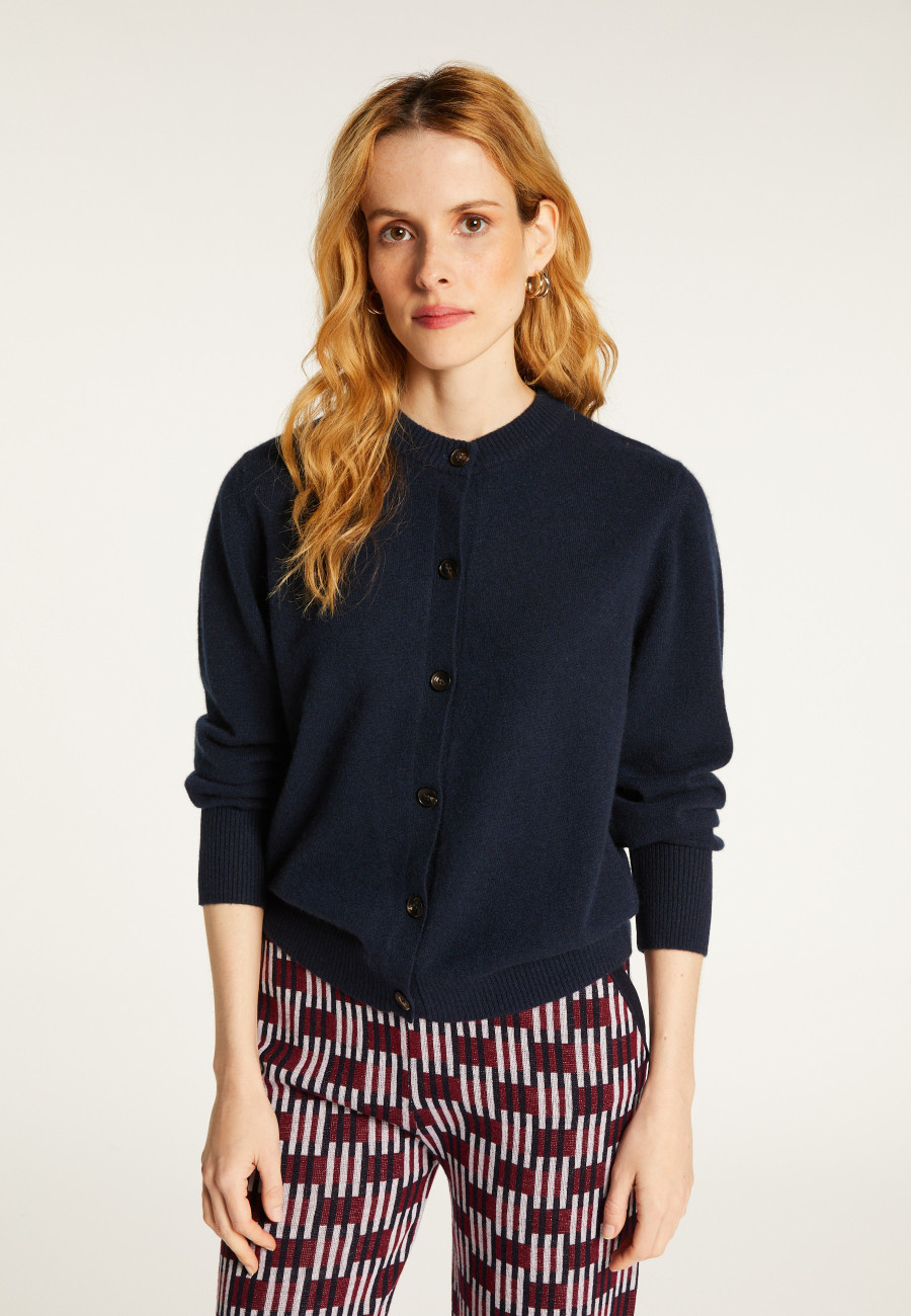 Cashmere round neck buttoned cardigan - Ari Cashmere round neck buttoned cardigan - Ari