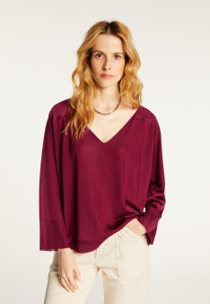 V-neck pullover in Fil Lumière® Delly